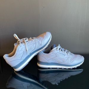 Reebok size 10 women’s